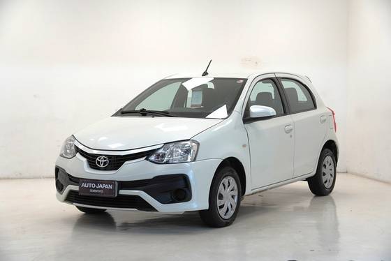 TOYOTA ETIOS 1.5 XS 16V FLEX 4P AUTOMÁTICO TOYOTA ETIOS 1.5 XS 16V FLEX 4P AUTOMÁTICO
